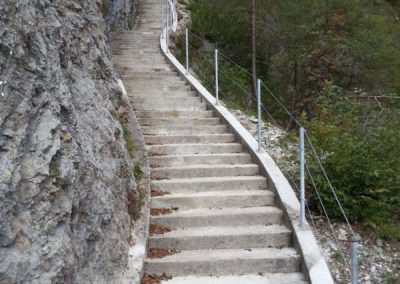 Ripristino di gradinata sul sito storico del Monte Tudaio